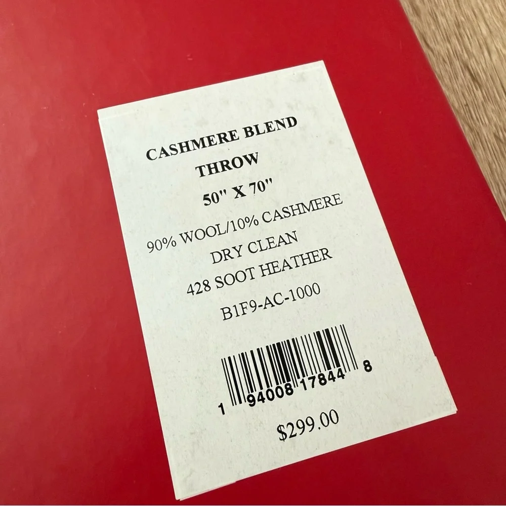 Luxury Wool Cashmere Throw in Gift Box - Picture 4 of 7